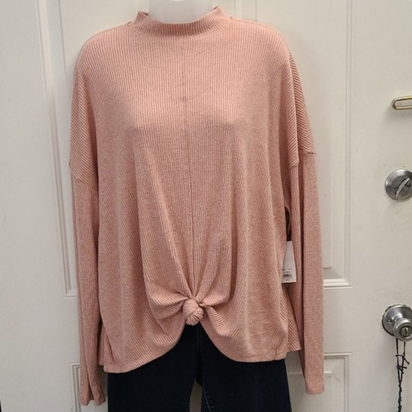 SO Super Soft Pink Top - Picture 3 of 9